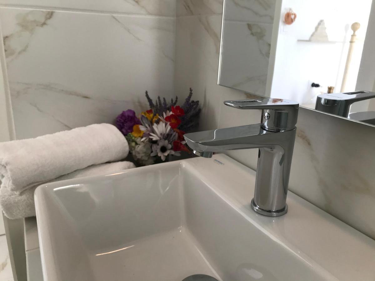 Sea View Pension Violeta Room1 For Two ปาริเกีย ภายนอก รูปภาพ