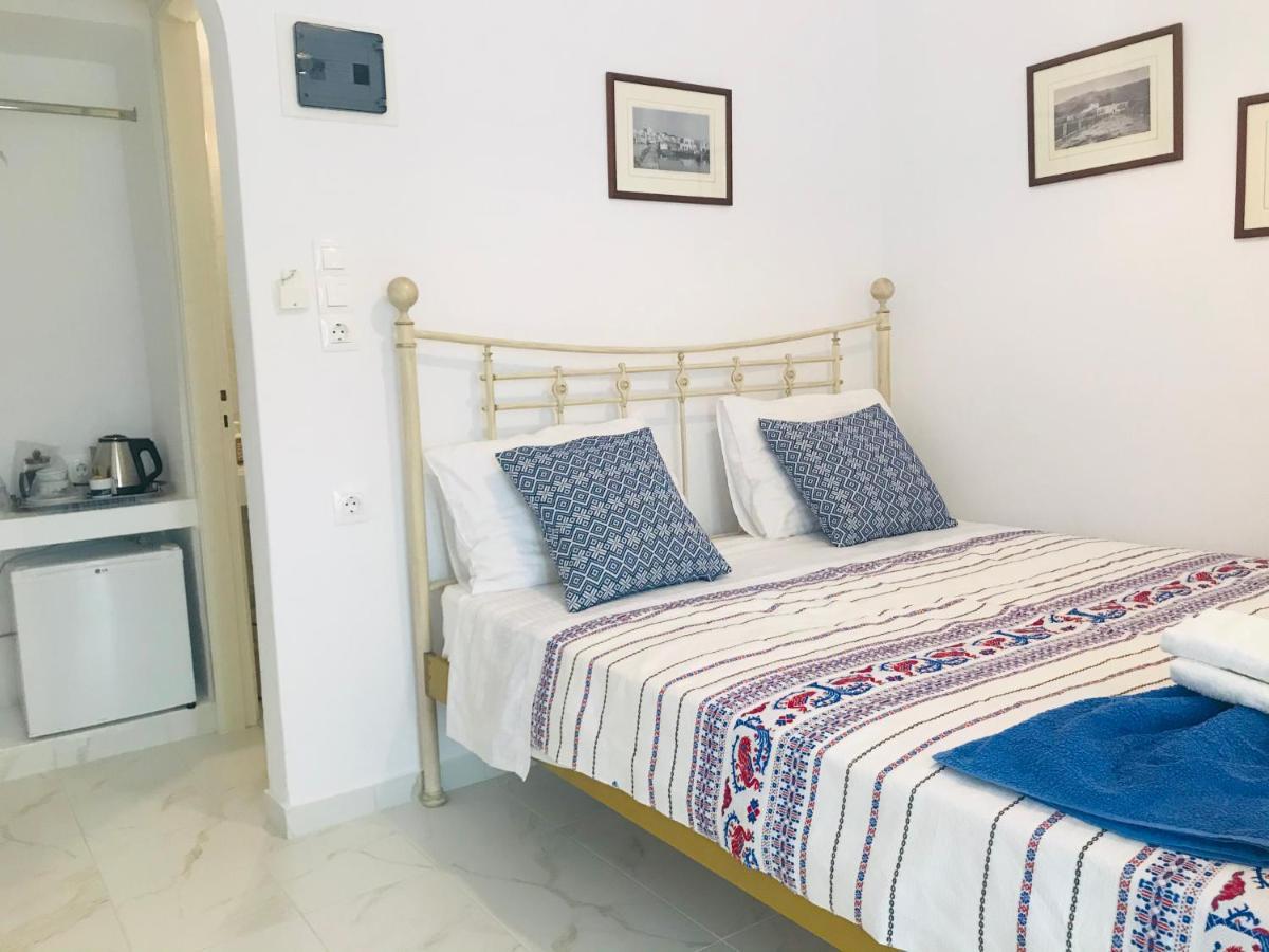 Sea View Pension Violeta Room1 For Two ปาริเกีย ภายนอก รูปภาพ